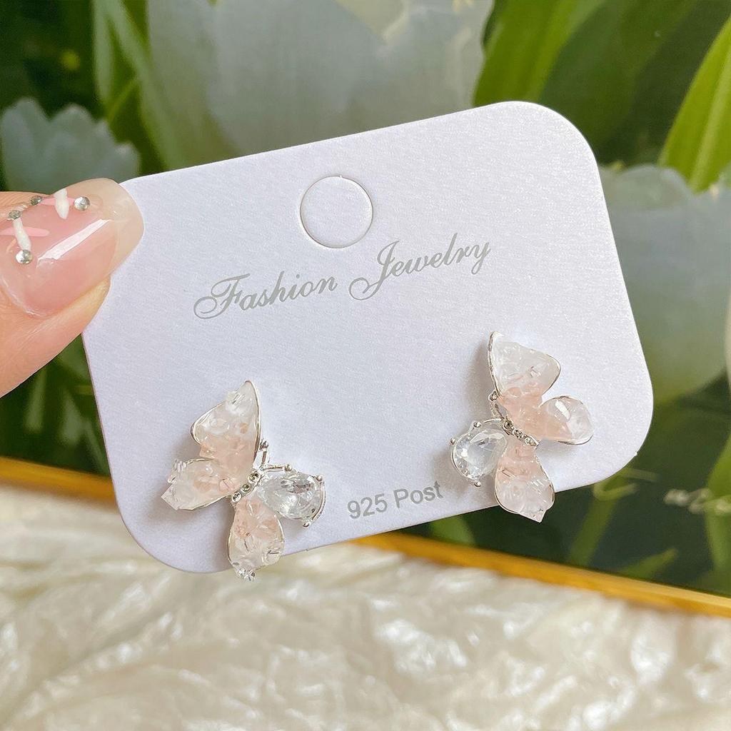 Exquisite Pearl Butterfly Earrings with Silver Needle – Gradient Light Luxury Design for Women