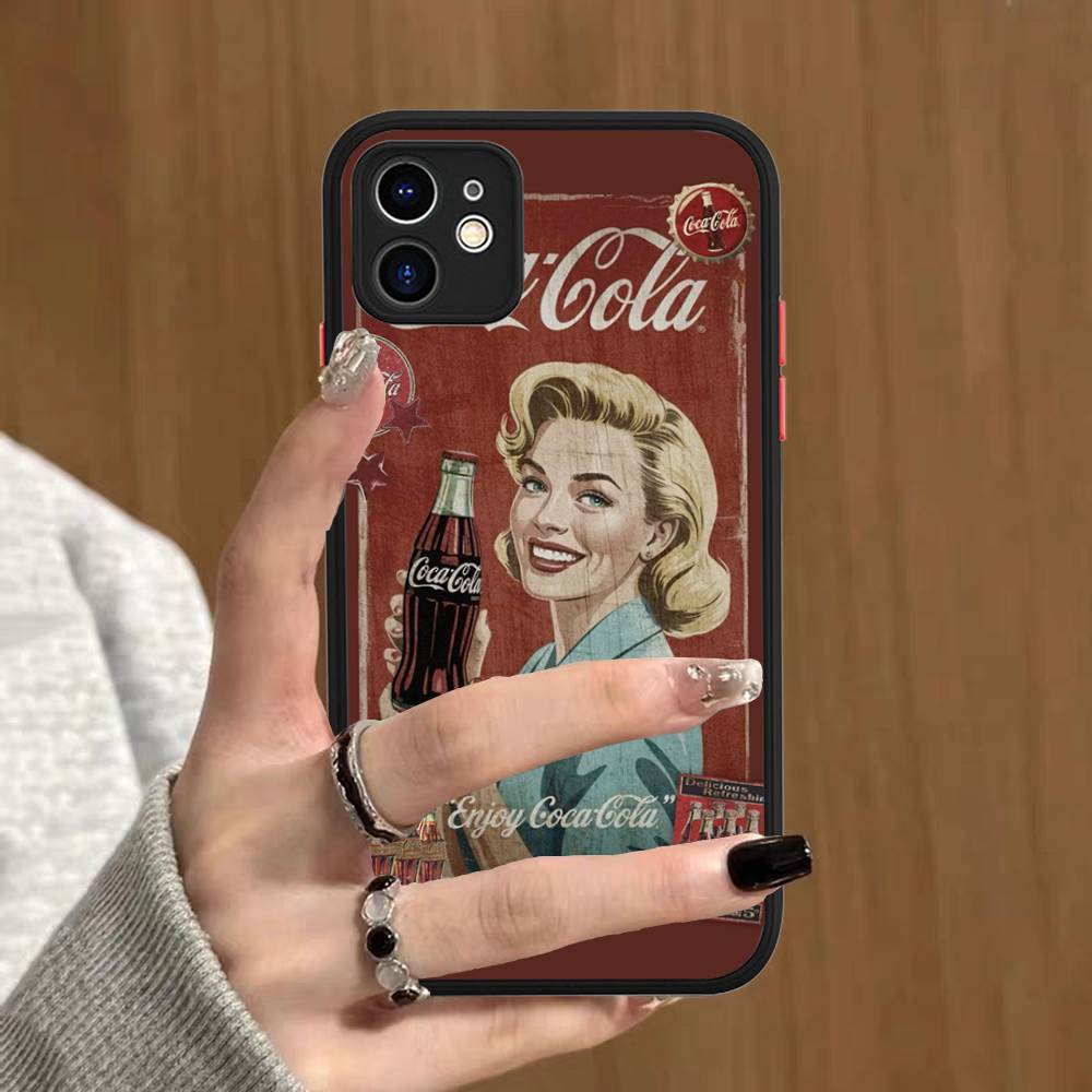 Logo C-Coca C-Cola Fashion Phone Case For IPhone 13 12 X XS MAX Pro Max 16 15 11 14 Pro Max Shockproof Matte Cover
