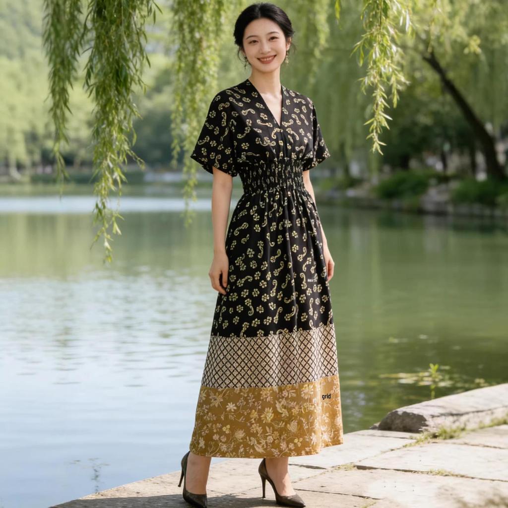 2026 V-neck Digital Print High-waist Batwing Sleeve Beach Dress - Southeast Asian Cotton Silk