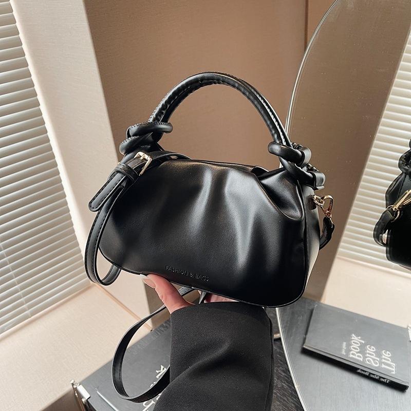 Premium Texture Handbag Handbag Women's Winter 2025 Popular Casual Versatile Shoulder Bag Messenger Bag