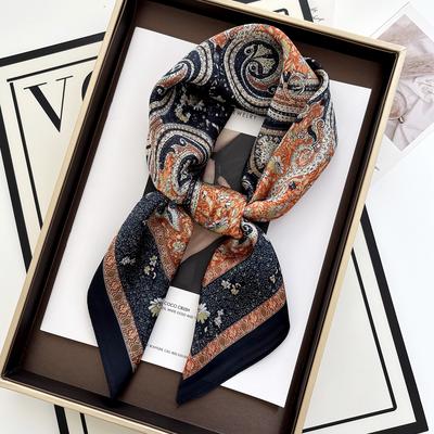 Luxuriöser bedruckter quadratischer Schal aus Satinseide für Damen Schal Hijab Halstuch Damen Haarband Stirnband Mode Wickeltuch Bandana