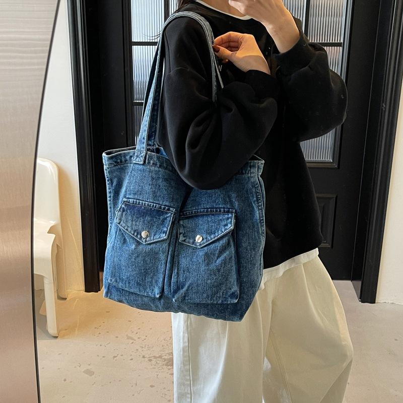 Large Capacity Portable Personalized Bag Women's 2025 New Spring Fashion Foreign Style Tote Bag Retro Shoulder Bag Tide
