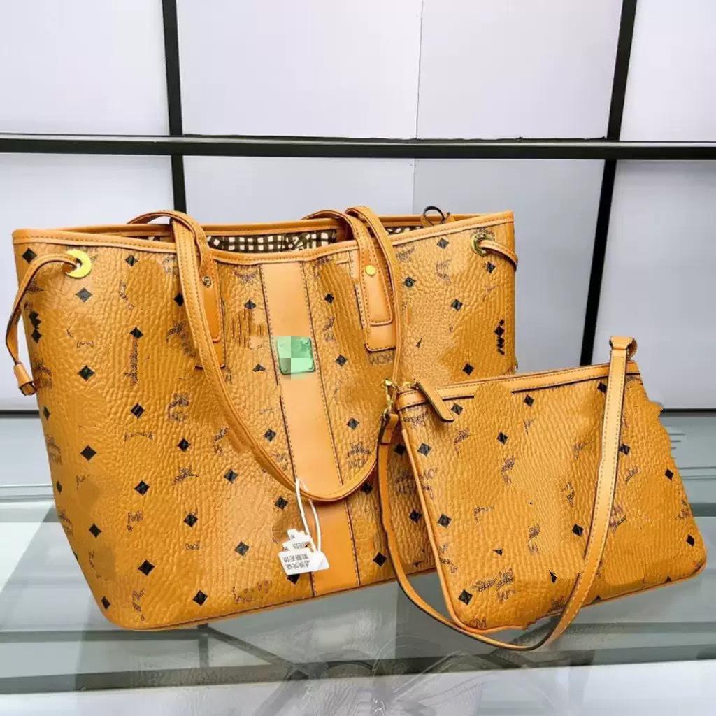 

MC Family Stylish Mother-Daughter Tote: Large Capacity, Versatile Women s Handbag for Shopping and Commuting 35*17*29 коричневий