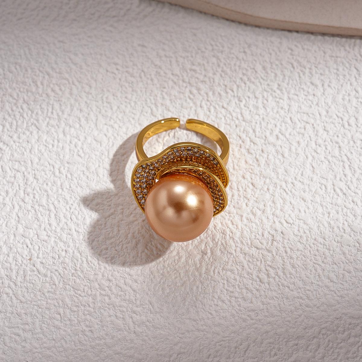 Vintage light luxury zircon imitation pearl flower sweater chain autumn and winter necklace