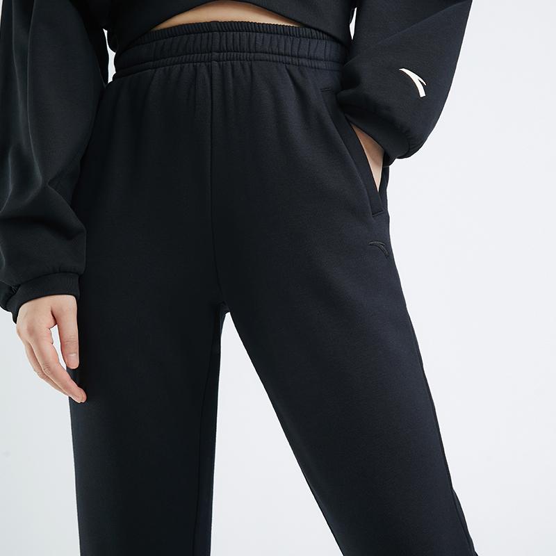 Anta Sports Lifestyle Series Solid Color Mid-Rise Cuffed Fleece Knit Joggers Women Joggers Black 962547312-1