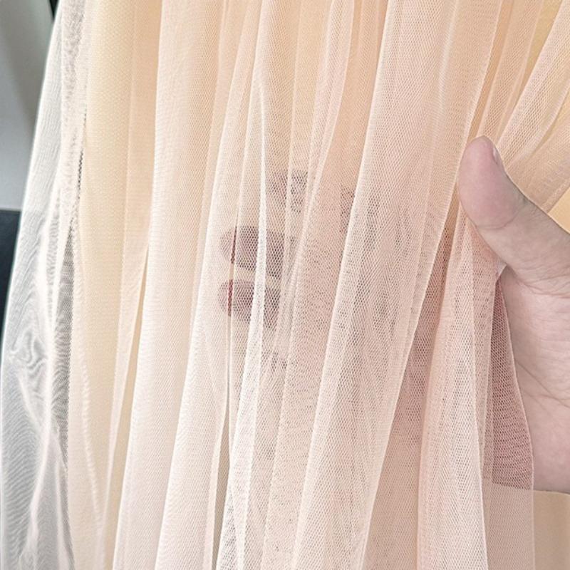 1pc Suction Cup Curtain in The Car Window Sunshade Cover Mesh Universal Side Window Sunshade UV Protection for Kid Baby Children