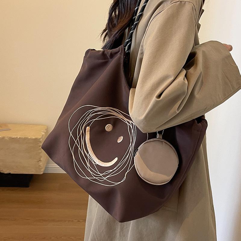 Polyester bag women's large-capacity new fashionable versatile shoulder bag cloth bag texture class tote bag