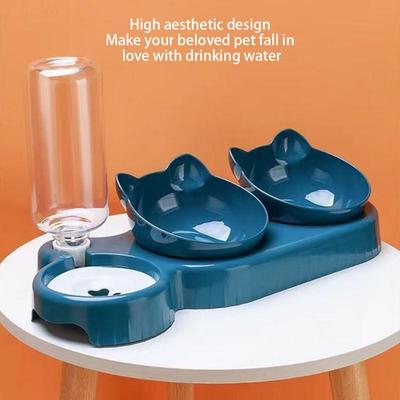 Dreifache Katzennäpfe Futterspender, 2-in-1 Doppelnäpfe mit automatischer Trinkflasche, geneigtes und drehbares Design für Katzen und Hunde