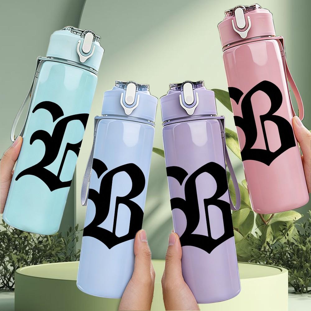 1PC Gothic Capital B Letter 750ml Color Plastic Sports Water Bottle Leakproof Flip Straw Lid Suitable for Sports Office Home Use