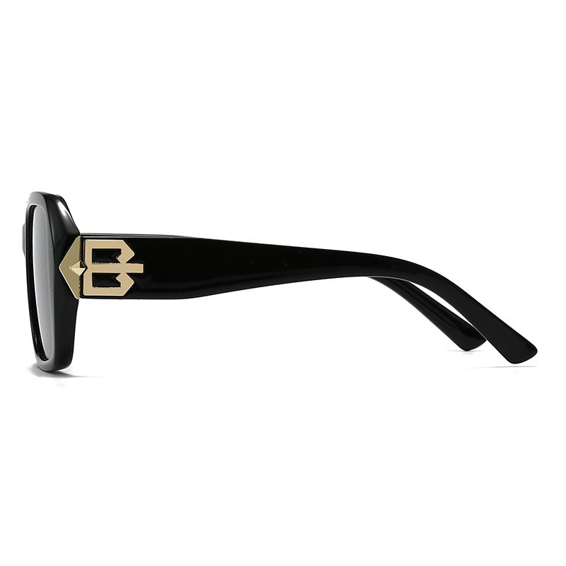  Exclusive For Retro Catwalk Charming Trendy Street Photography Modern Sunglasses European And American Sunglasses.