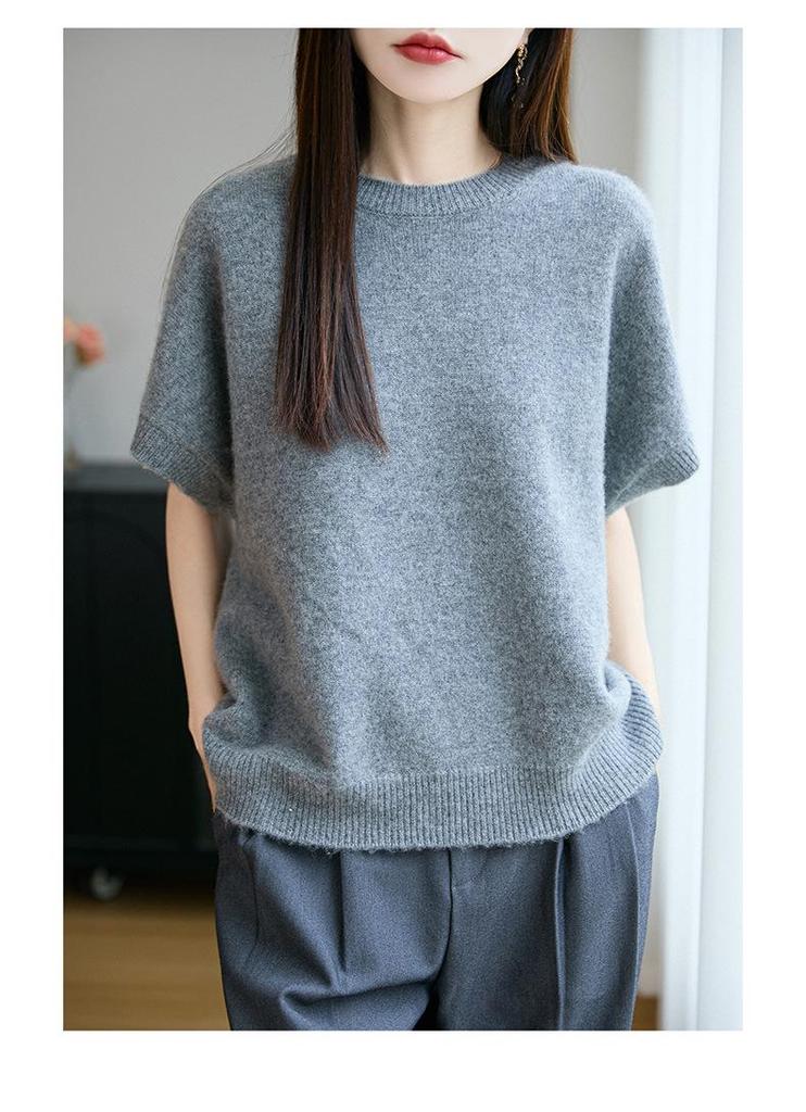 Women's 100% Wool Loose Knit Vest - Round Neck, Autumn/Winter