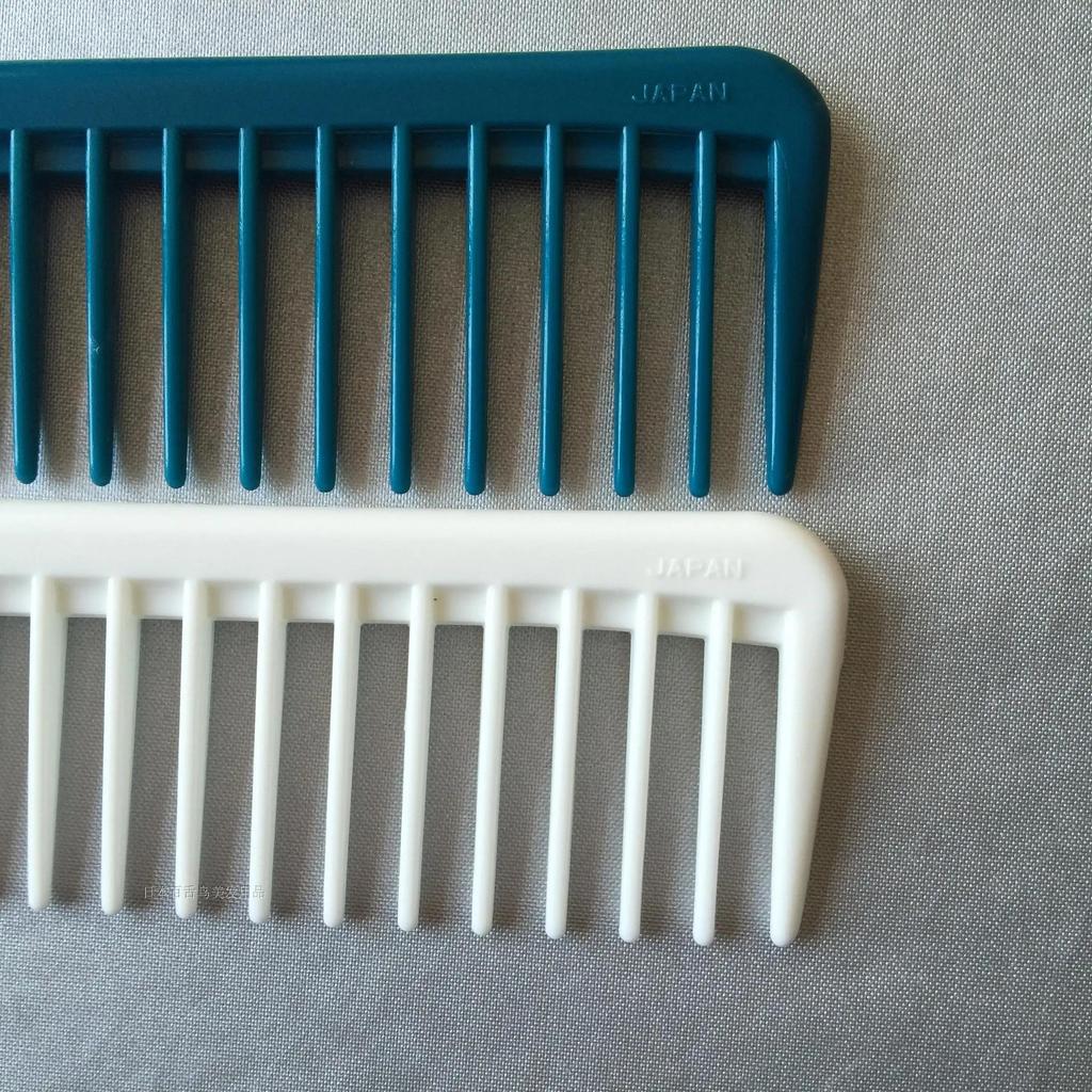 1PCS Professional Hair Cutting Comb Anti-static Flat Head Cutter Comb FineTooth Haircut Brush Salon Tools Barber Hair Accessories