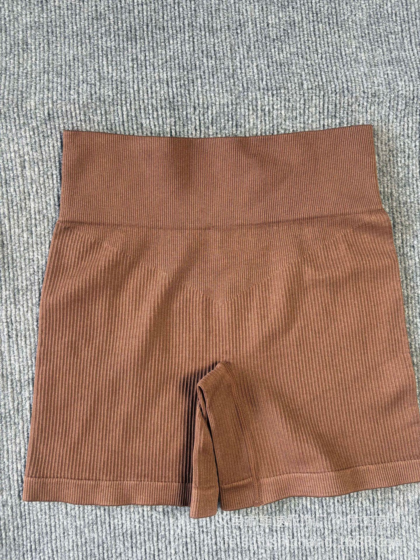 Three-Piece Yoga Set: Threaded Sports Leggings, Cross-Border Shorts, High-Waisted Fitness Pants, and Bra. Medium