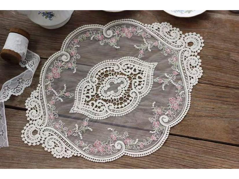 Винтажная европейская скатерть и салфетки с вышивкой из розового кружева