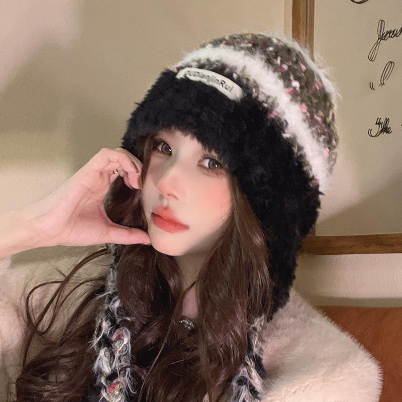 

Шерстяная шапка Maillard для женщин с зимним лицом, демонстрирующая маленькие утолщенные теплые косички, шапки для защиты ушей от холода, универсальные плюшевые вязаные шапки M（56-58cm）