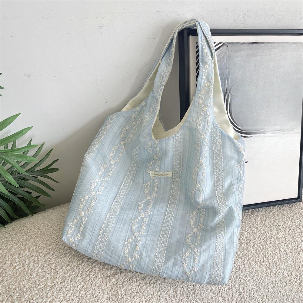 Women Floral Embroidered Shoulder Bag Fashion Casual Large Capacity Tote Bag Eco Shopping for Daily Use