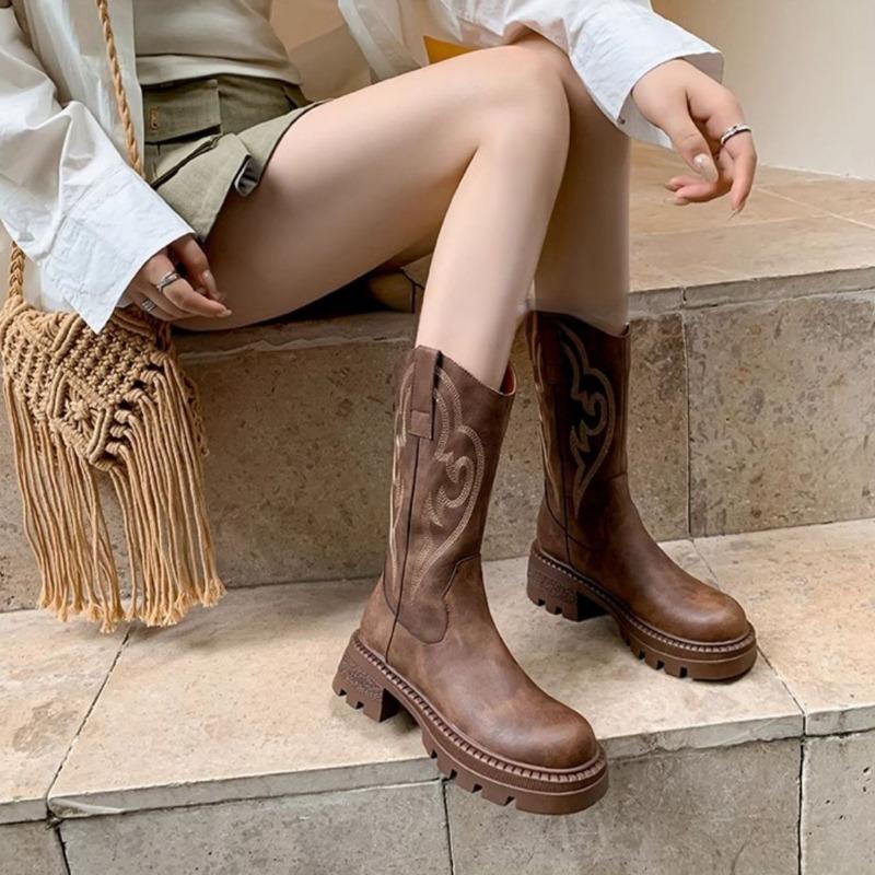 Retro Embroidery Cow Leather Western Cowboy Boots for Women Designer Autumn Winter Women Shoes Fashion Casual Boots Ladies