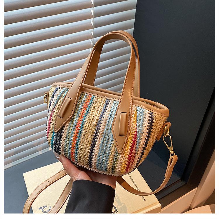 

Summer rainbow strip straw bag women s 2025 new commuter shoulder bag woven seaside vacation beach tote bag хаки