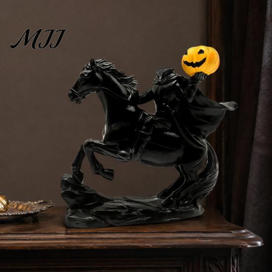 Vintage Tabletop Statue Headless Horseman with Pumpkin, Horror Knight Holding Pumpkin Collectible Art Ornament Ornament, Halloween Horse Sculpture
