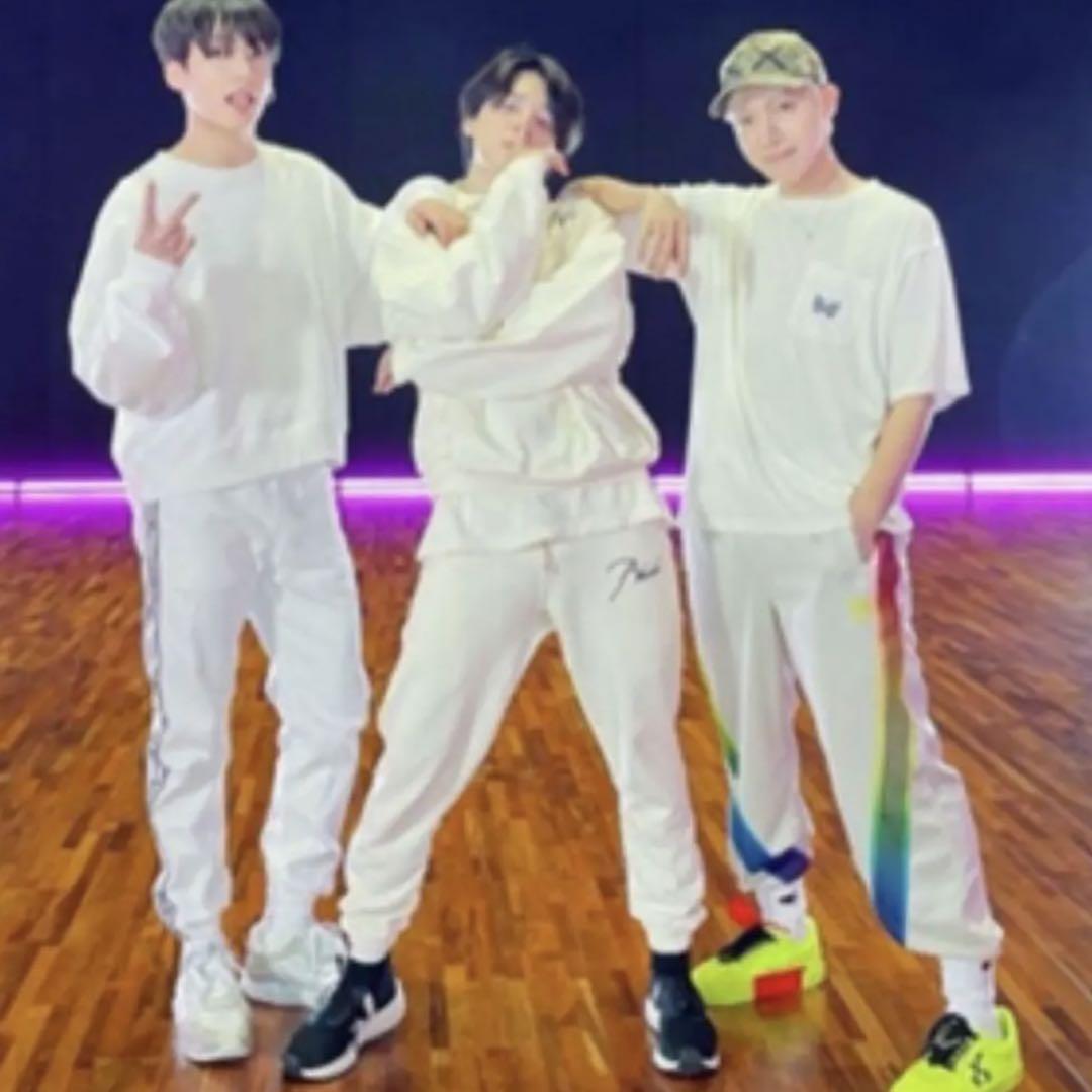 

[USED] Rare BTS-worn Needles track pants, twist tape, awge