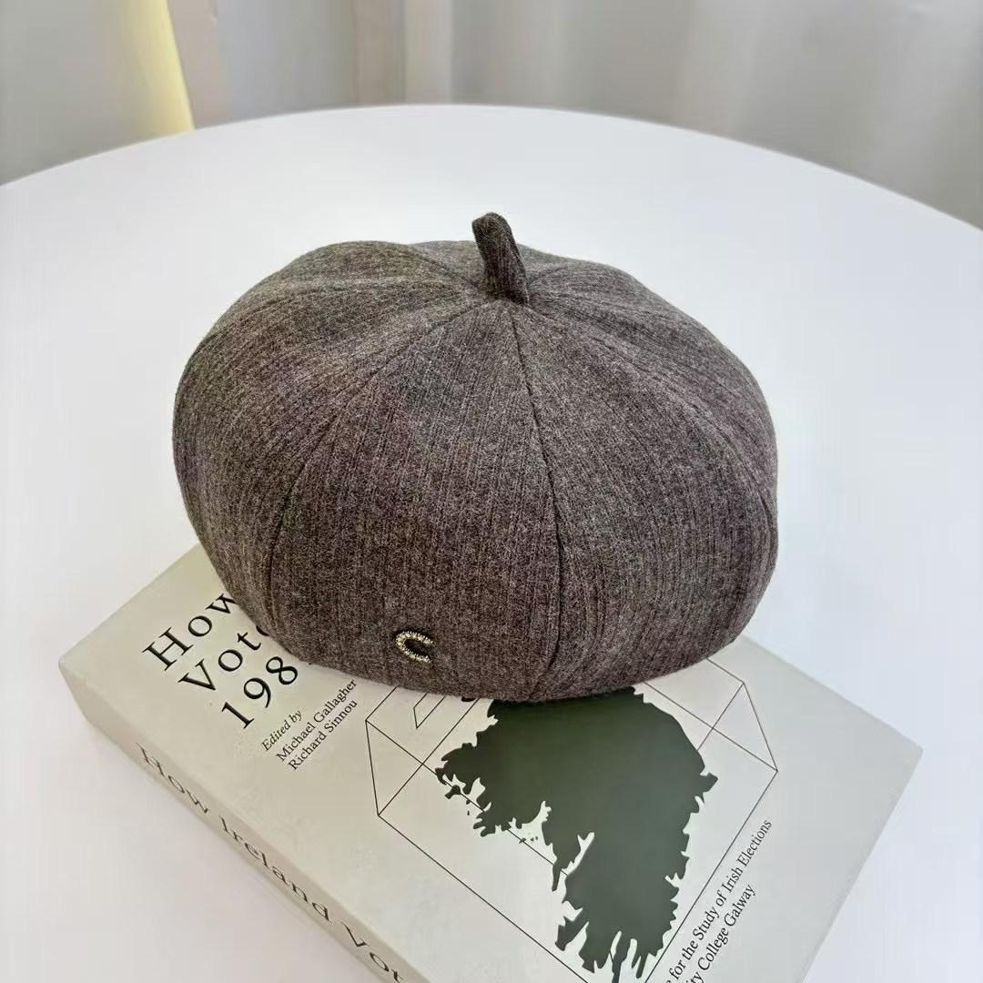 

Japanese Retro Small Label J Letter Beret Women s Autumn and Winter Temperament Elegant Face Showing Little Fashion Painter Hat
