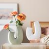 Simple Flower Arrangement, Small Fresh Ceramic Vase, High-End Hotel Home Desktop Decoration Ornament