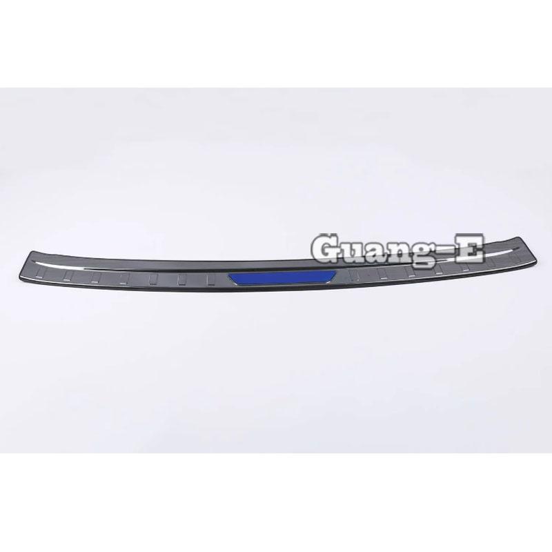 Car Outside Rear Back Stick Bumper Trim For Skoda Kodiaq 2017 2018     Outside Scuff Sill Trunk Plate Pedal 1PCs