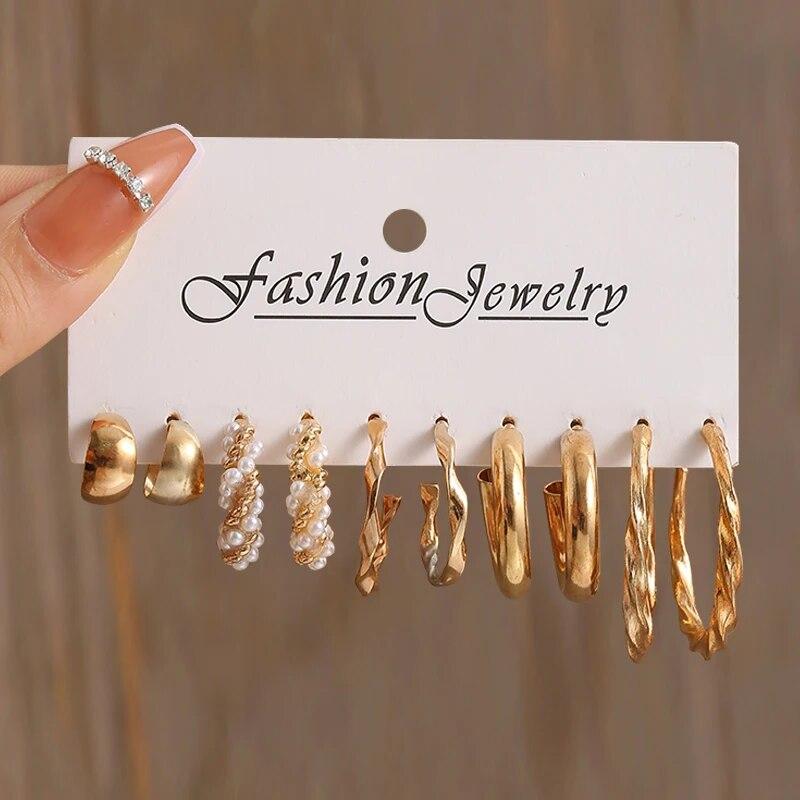 17KM Vintage Gold Color Hoop Earrings Set Pearl Metal Dangle Earrings for Women Crystal Twist Earrings Trendy Fashion Jewelry