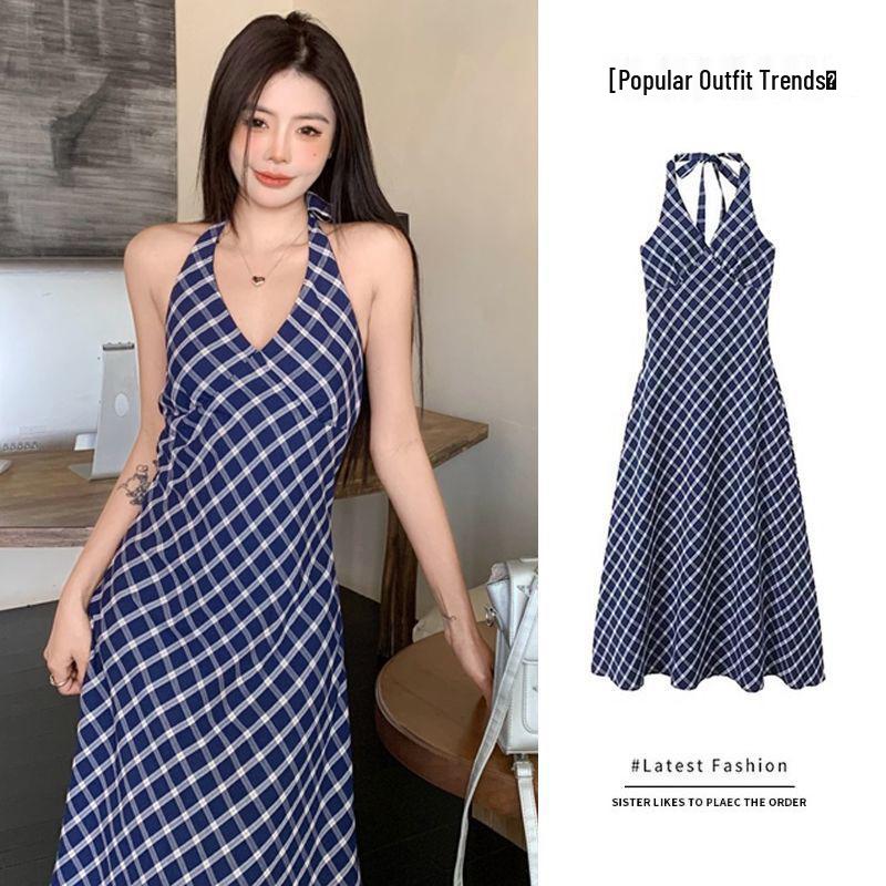 Elegant Blue Retro Plaid Halter Neck Dress with Cinched Waist L