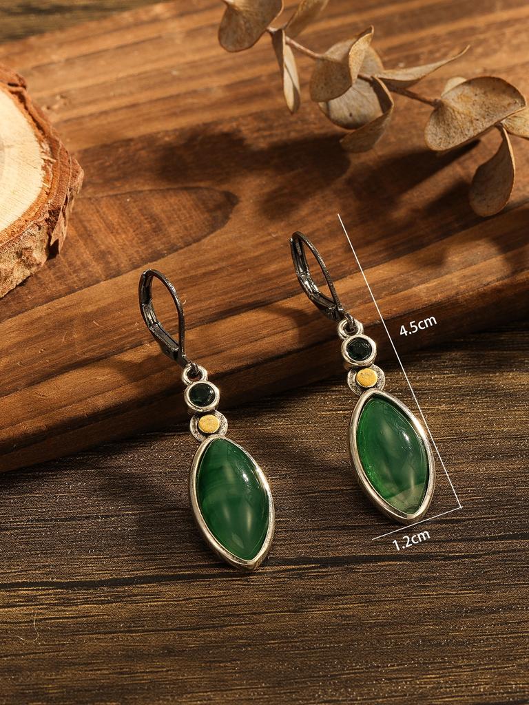 Exquisite ladies' Gun Black Green Pendant Earrings Suitable For Princess Parties Weddings Engagements Christmas Jewelry