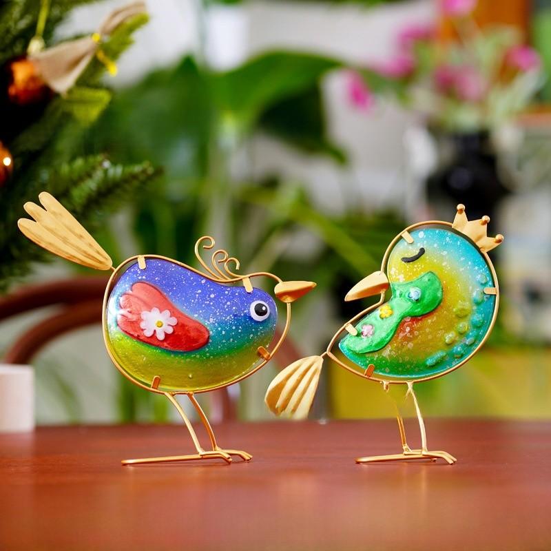 Glass Bird Garden Decor Painted Finish For Gift Giving And Home Decor