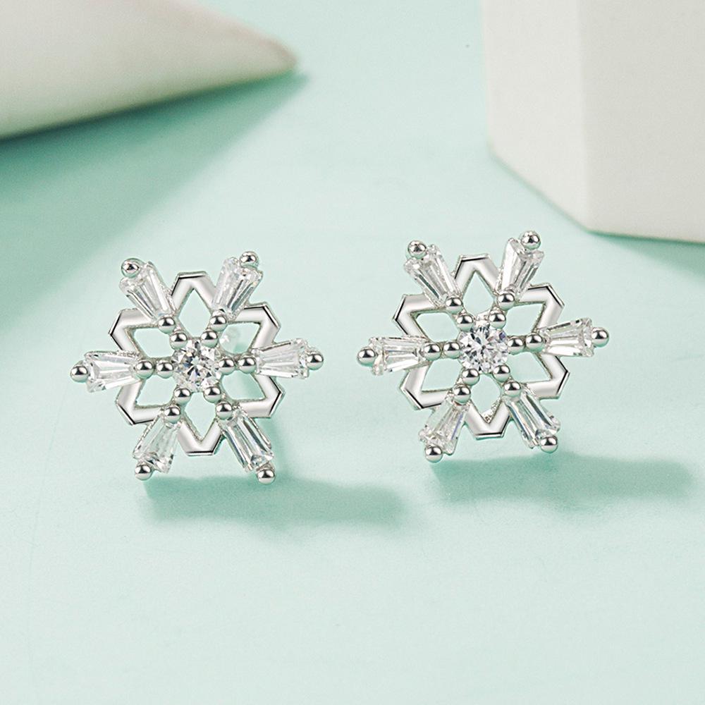 Romantic Snowflake Zircon Stud Earrings - Women's Elegant Charm with Inlaid Diamond and Leaf Design