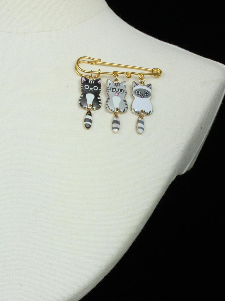 Creative Alloy Kitten Brooch Pin Badge & Bag Accessory
