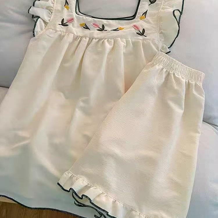 

Internet celebrity simple style flower suspender short-sleeved shorts pajamas women s summer thin suit girl loose loungewear S