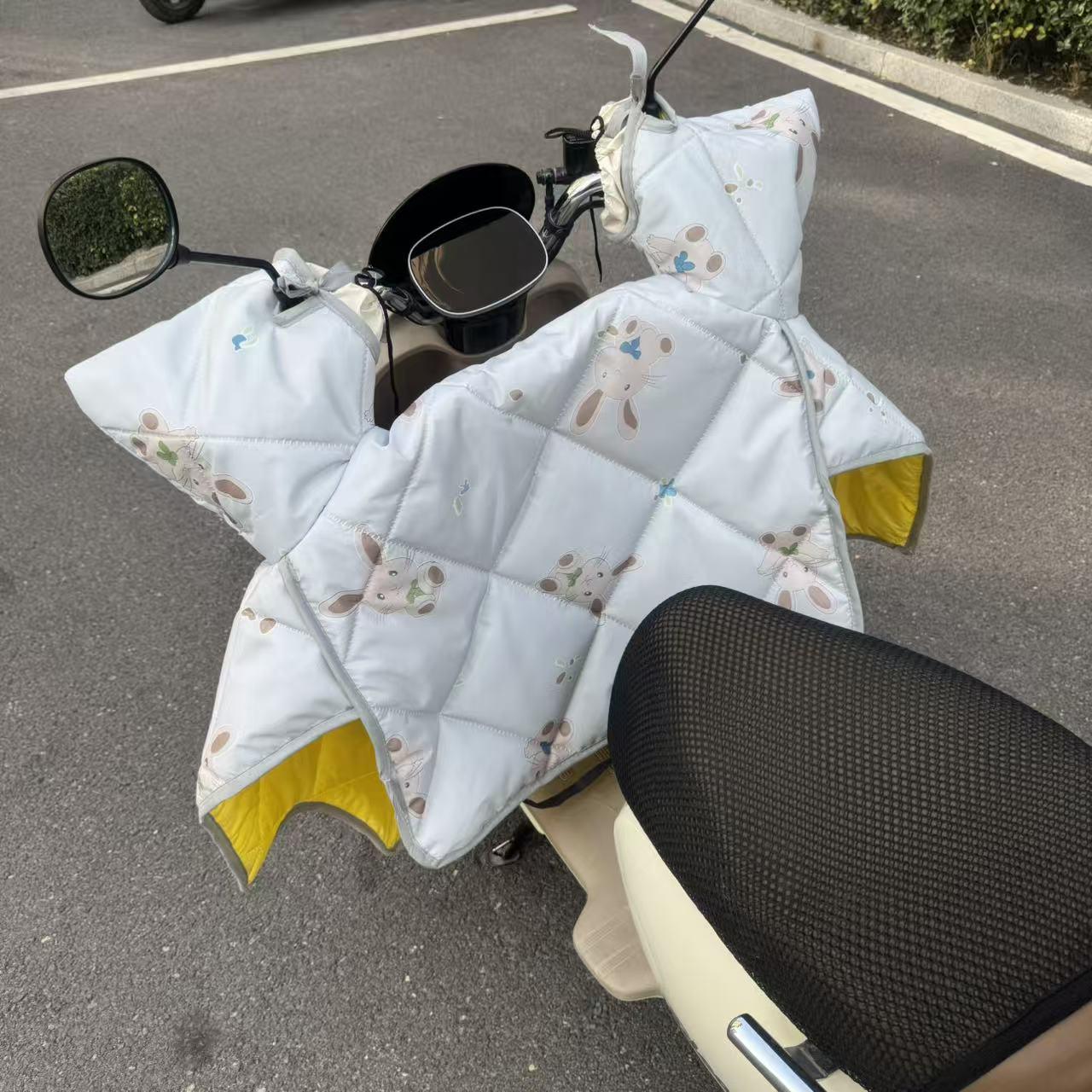 Universal Waterproof Electric Vehicle Windshield Cover - 2025 Edition: All-Season, Medium-Thick, Windproof for Motorcycles