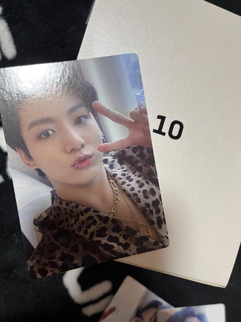 [USED] BTS MERCH BOX 10 Snow Globe Trading Card JK Jungkook