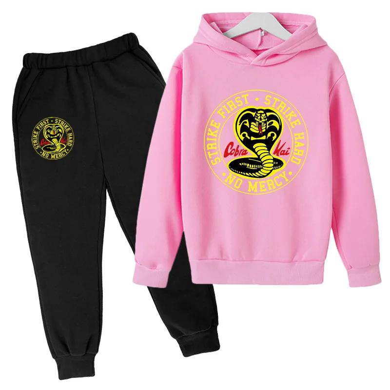 Frühling und Herbst Neuer Cobra Kai Hoodie Anzug Kinder Kapuzenpullover und Hosen Zweiteiliges Kinderbekleidungsset 4-14 Jahre Mädchen Jungen Kleidung