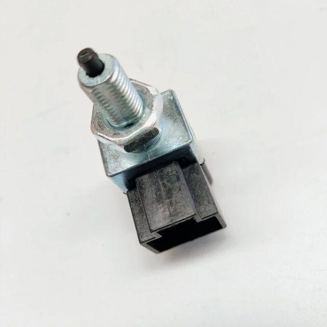 Brake Light Switch 4 Plug OE Number 1635206U8014 for JAC J3 J4 J5 S3 Refine Brake System Switches