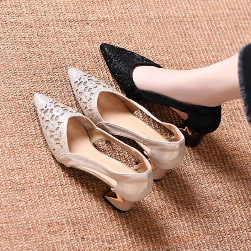 Summer New Thick-heeled Sandals Fried Street High-end Sense One-word with Bag Head Hollow High Heels