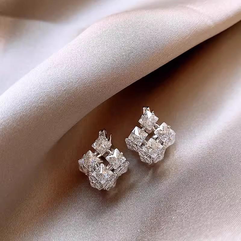 2024 New Style Women s Gold Cubic Zirconia Square Earrings - Light Luxury, Simple, Versatile Studs