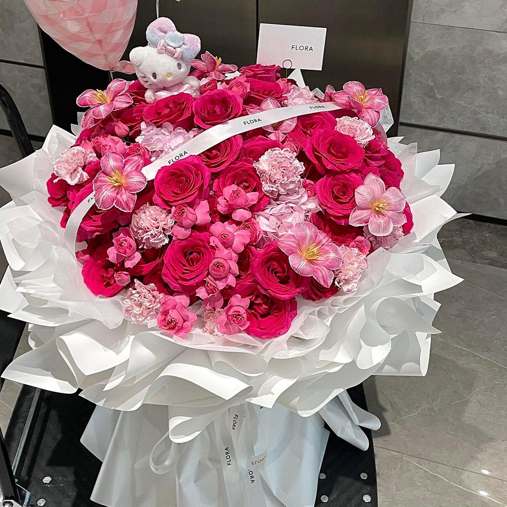 Eternal Flower: Elegant Mixed Rose Bouquet - Ideal for Girlfriend, Best Friend, or as a Luxurious Birthday Gift. Simulation Soap Flower Bouquet.