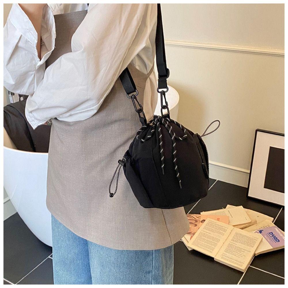 Korean Style Nylon Shoulder Bag Handbag Small Crossbody Bag Casual Drawstring Bucket Bag  Girls
