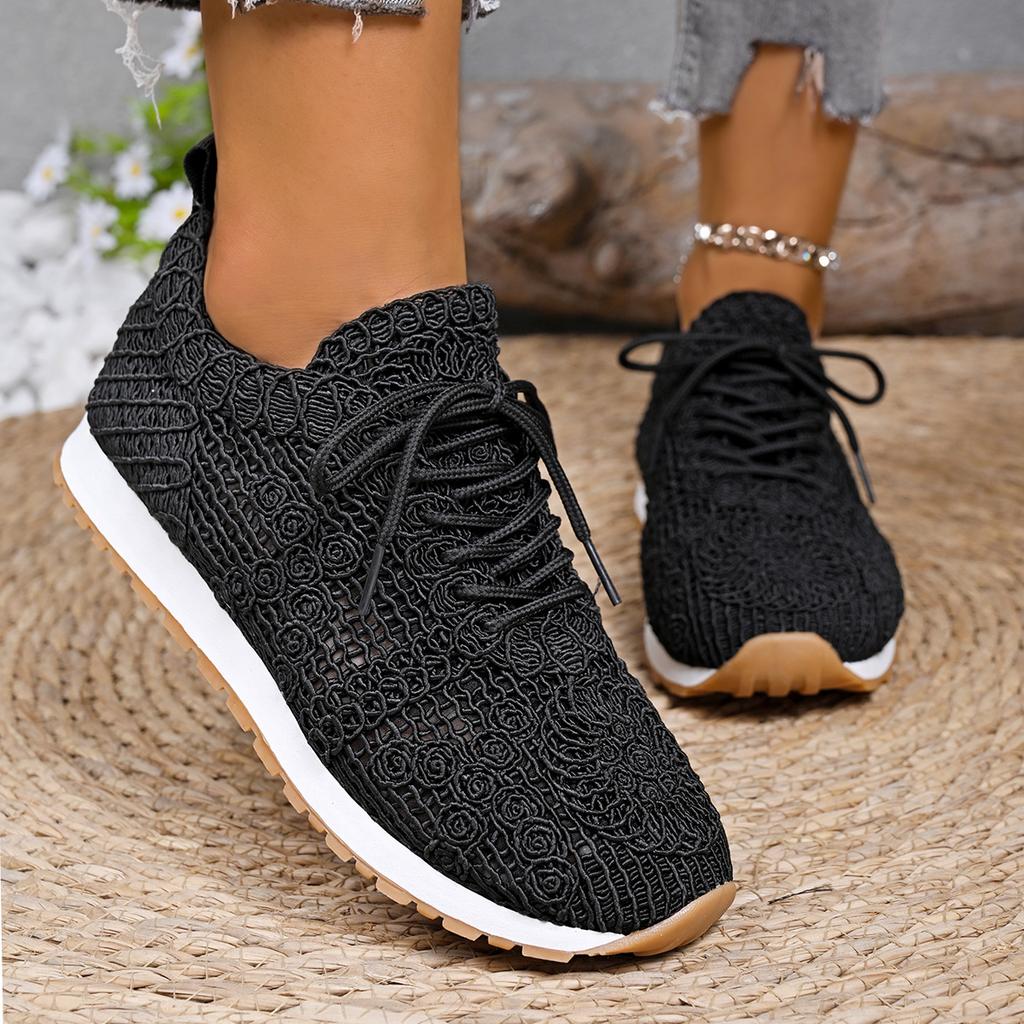 Fashion New Sneakers for Women Mesh Breathable Fashion Plus Size Women Sneakers Lace Up Women Shoes Casual Flat Bottom Female Footwear