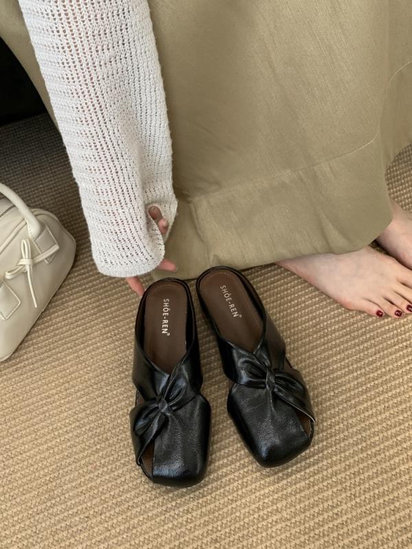 

Модная обувь с закрытым носком и перекрестной шнуровкой, женская 2025, резиновые тапочки, увеличенные внутренние квадратные шлепанцы, квадратный носок, резиновые тапочки, увеличенные инте 35