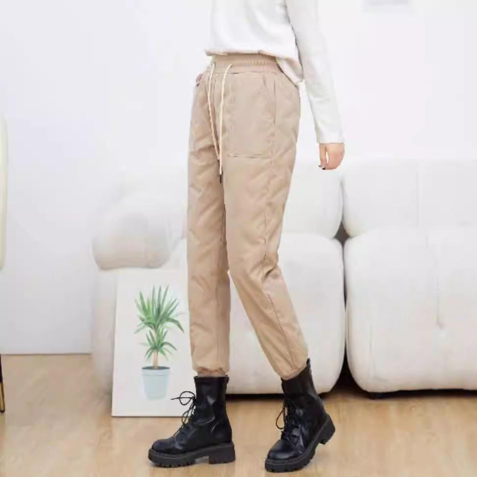 Damen High-End Gänsedaunen Winterhose - Kältefest, Bündchen für Skifahren, -40°C.