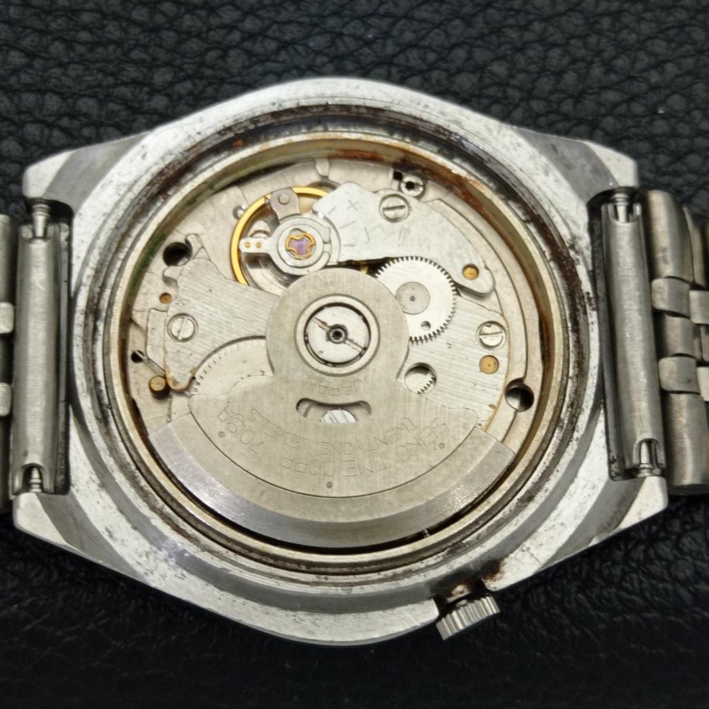 GENUINE VINTAGE SEIKO 5 AUTOMATIC JAPAN MENS BLACK COLOR DIAL WATCH a500766-5 R154-a500766