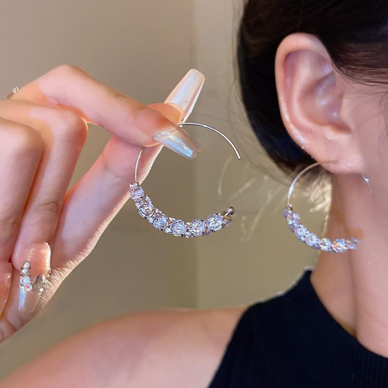 Simple Silver Sparkling Rhinestone Circle Earrings Niche Luxury Crystal Earrings For Women