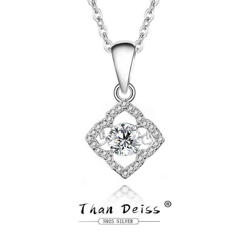 

Korean-Style Moissanite Dancing Heart Clover Necklace in 925 Silver 925 Silver