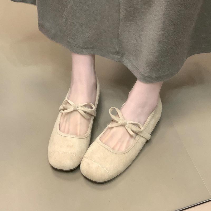 

Неуставшие ноги Французский темперамент бант элегантные туфли Doudou 2025 носить маленький ароматный стиль снаружи, мелкий вырез внутренняя высота увеличение одинарные туфли w 35 бежевый