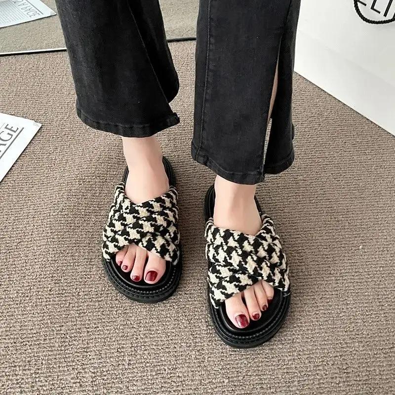 Shoes for Women 2024 Platform Outside Sandals Black Summer Thick Slides Rubber Woman Slippers Height Non Slip On Promotion 39 W